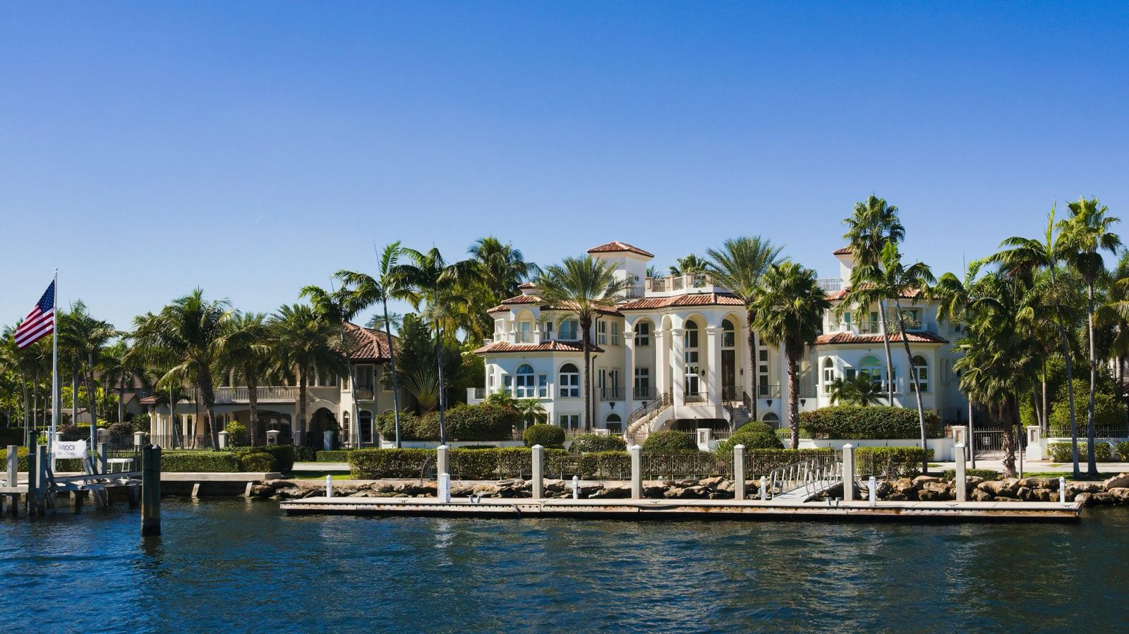 Buying a waterfront home in Naples guide